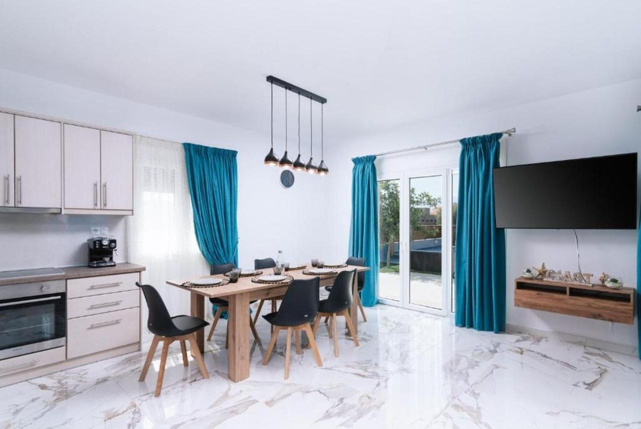 Villa Balux كالاماكي المظهر الخارجي الصورة